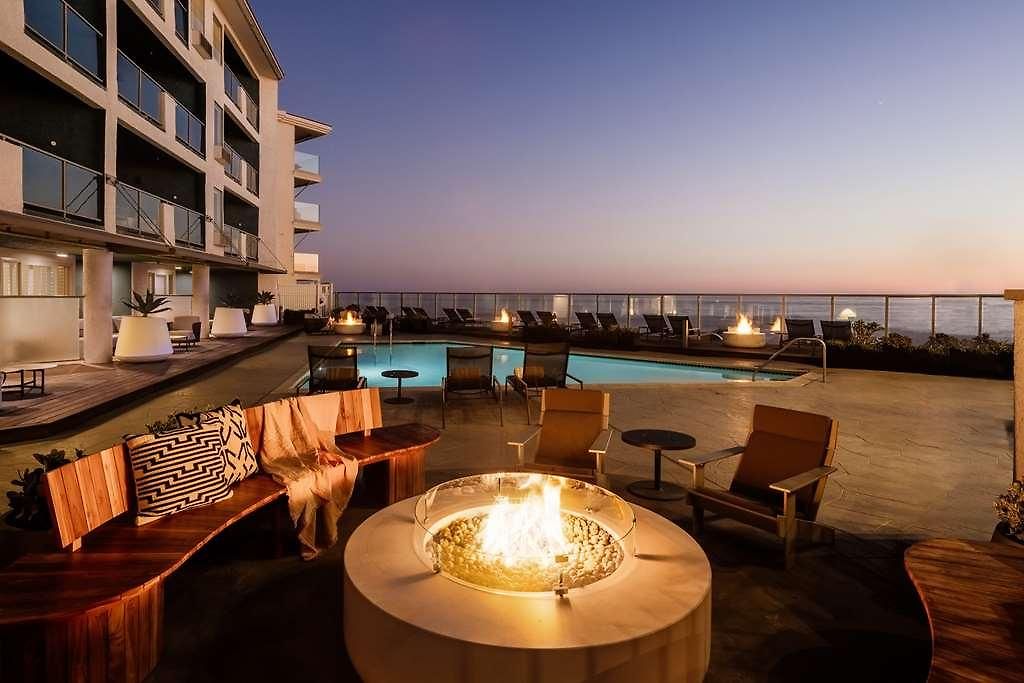 Terrace 3*