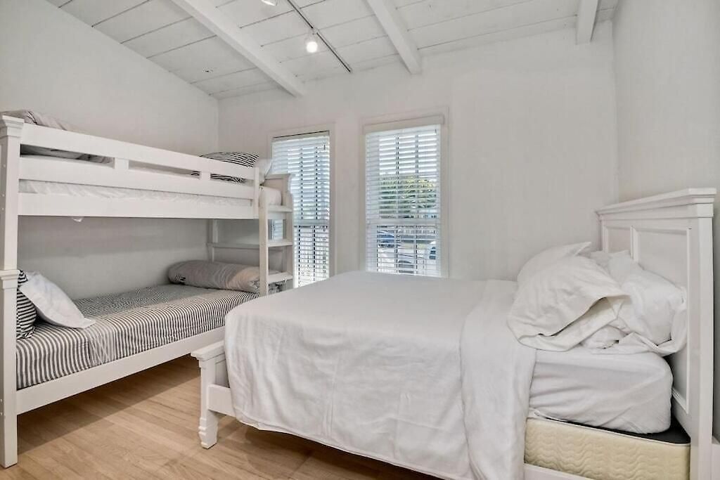 Walk To Beach, Patio With Ocean View, Ac * Carlsbad