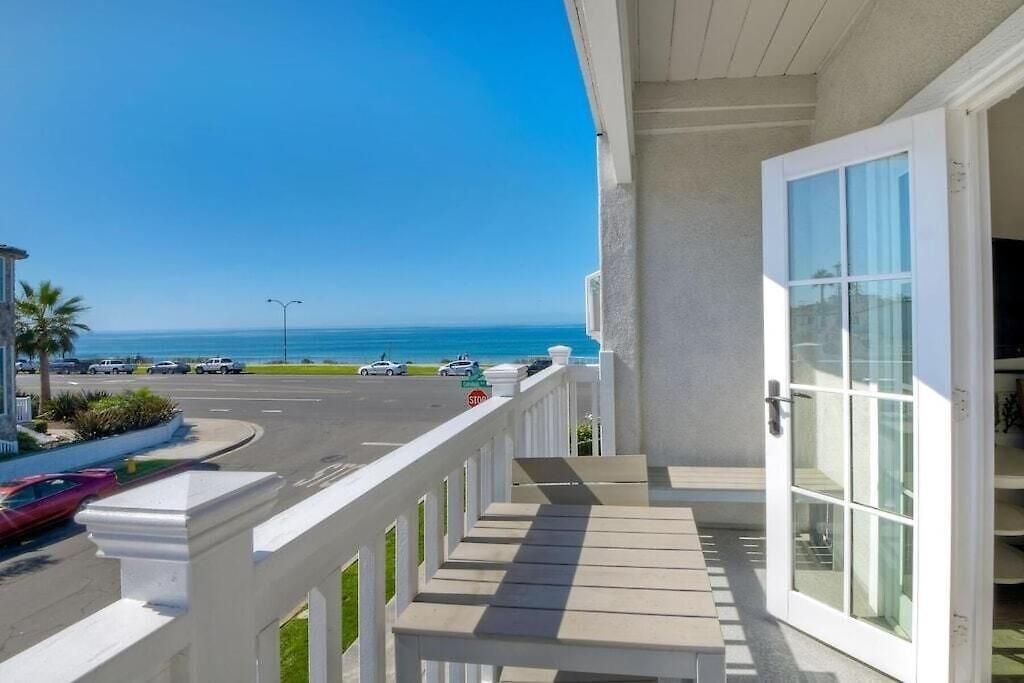 Ocean View From Private Patio, Across Street From * Carlsbad