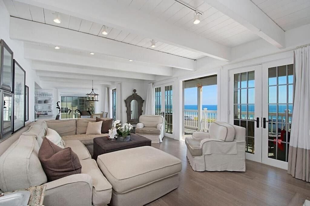 Expansive Ocean View, Private Balcony, Across From Apartment Carlsbad