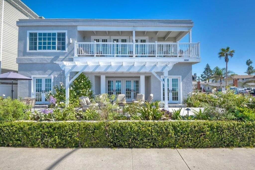 Apartment Ocean View From Private Patio, Steps To Beach, Parking