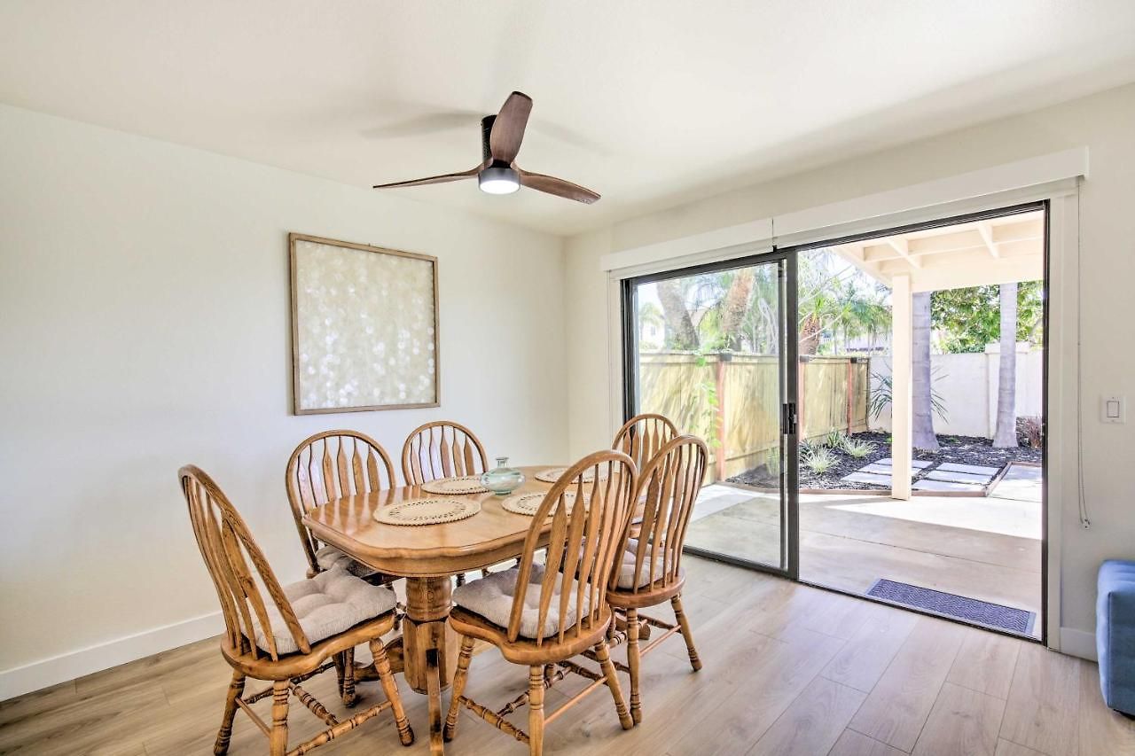 Holiday home Extended Near Beach! W/ Pool
