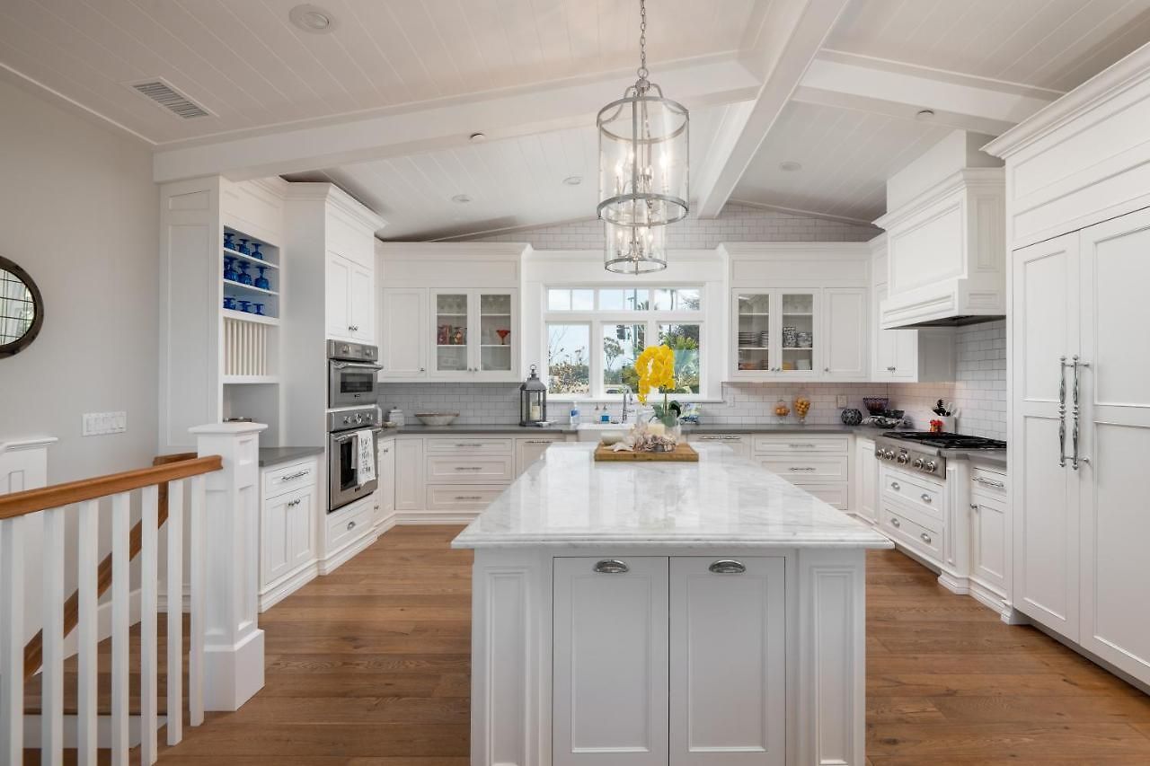 Luxury Beachfront Family Retreat | Stunning Ocean View, Private Hot Tub, Home Cinema * Carlsbad