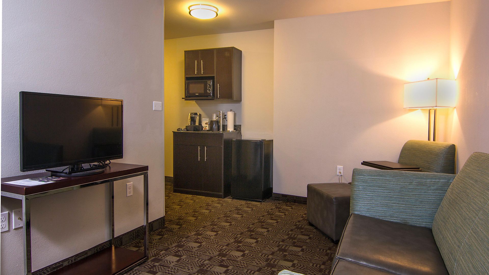 Express & By Ihg 3*