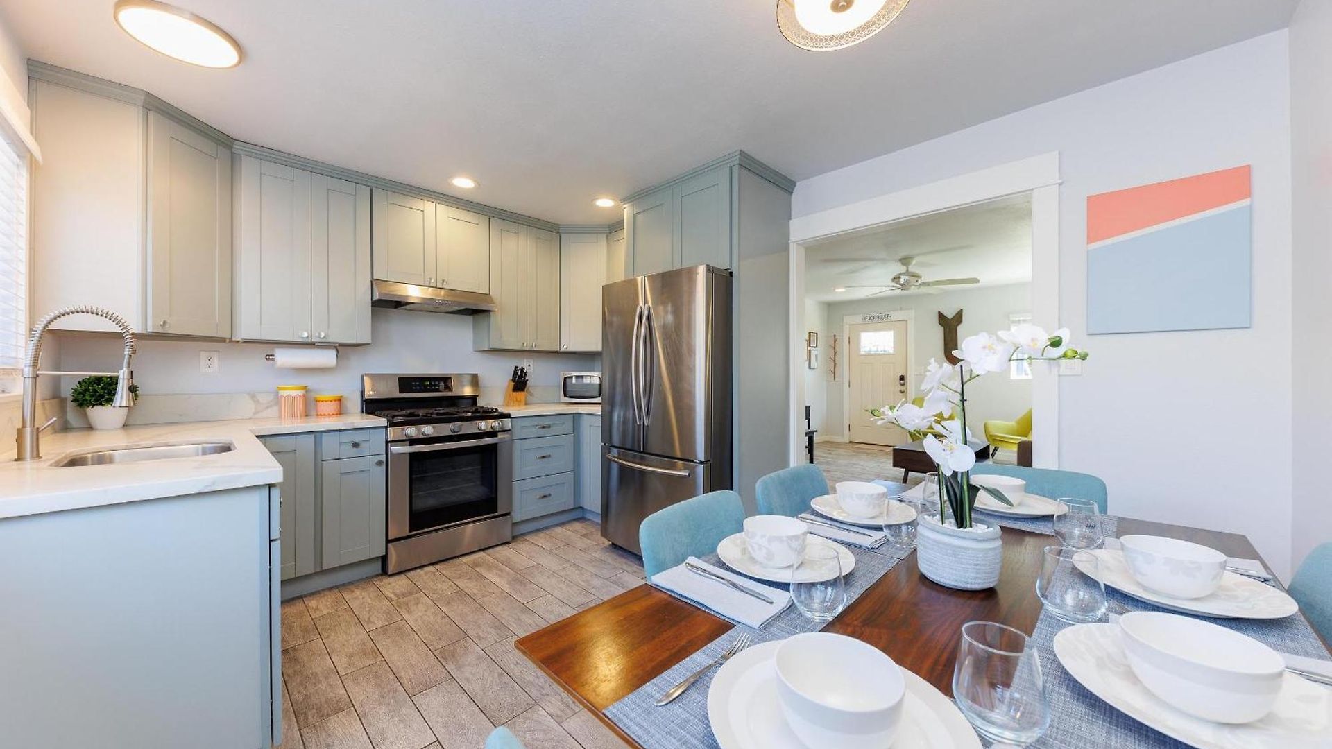 Holiday home Charming - 4br, Sleeps 10, Pets Ok *