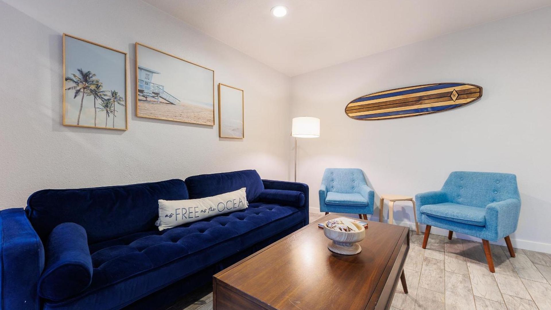 Charming - 4br, Sleeps 10, Pets Ok * Carlsbad