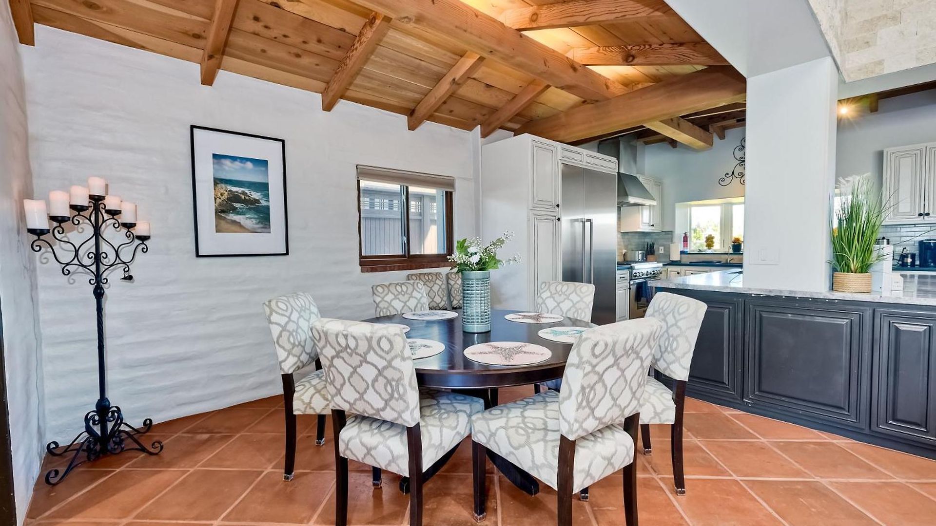 Walk To The - Outdoor Dining - Spacious Holiday home