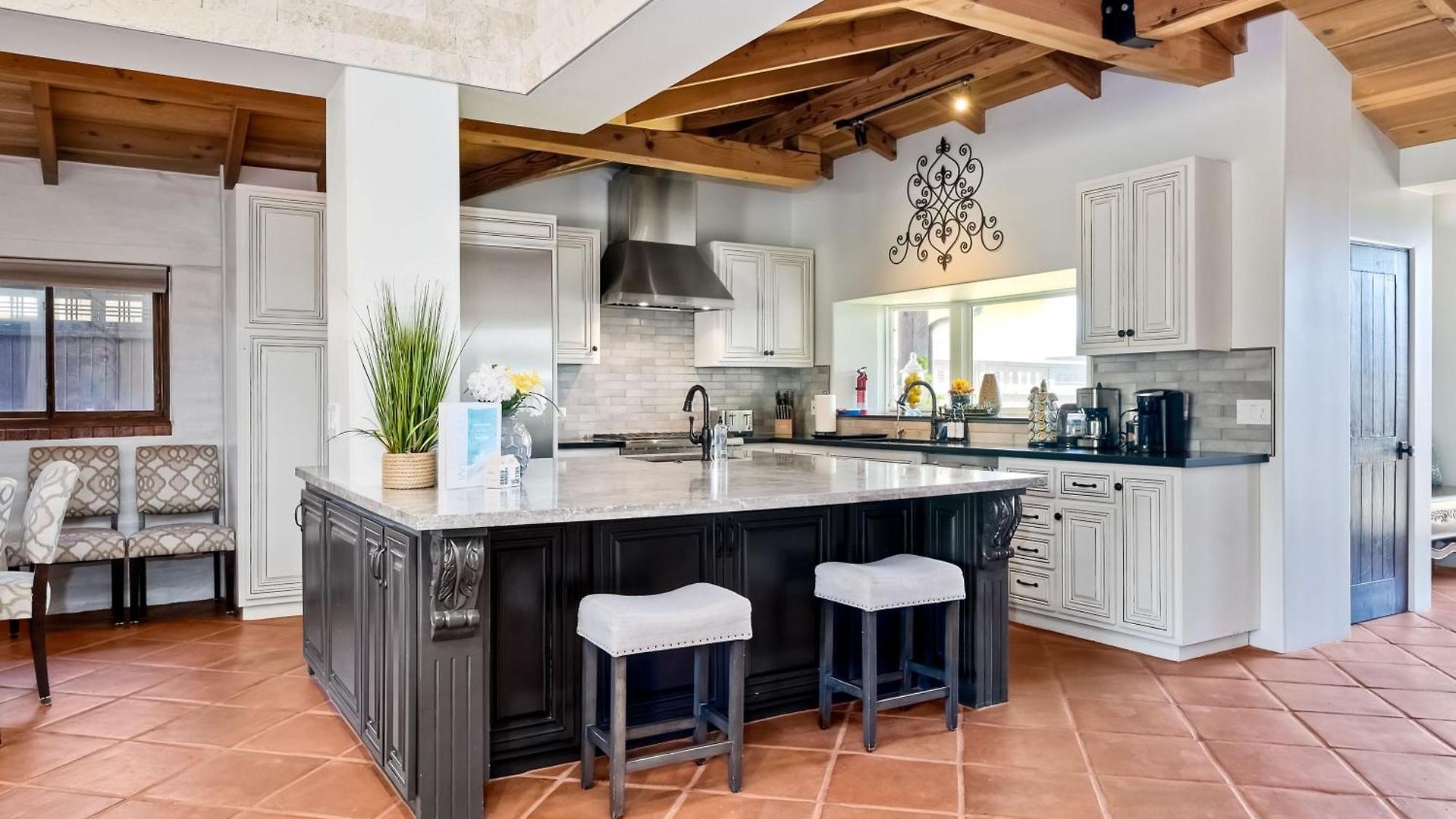 Holiday home Walk To The - Outdoor Dining - Spacious