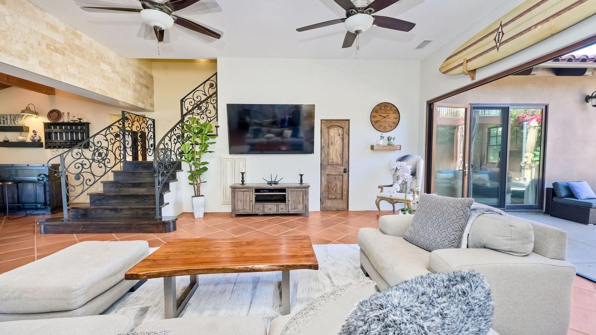 Walk To The - Outdoor Dining - Spacious Holiday home Carlsbad