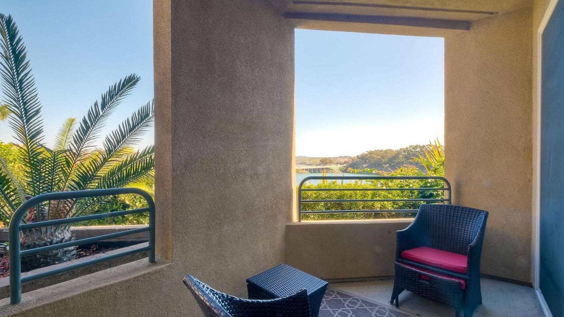 Holiday home Lagoon Views - Pool - Hot Tub - Gated Community *