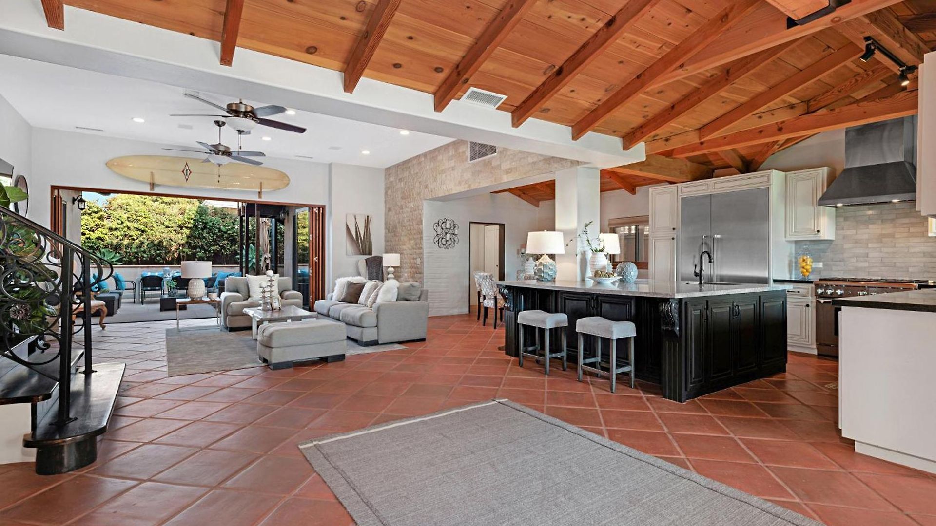 Rooftop Oceanview Patio - 5br Remodeled Holiday home