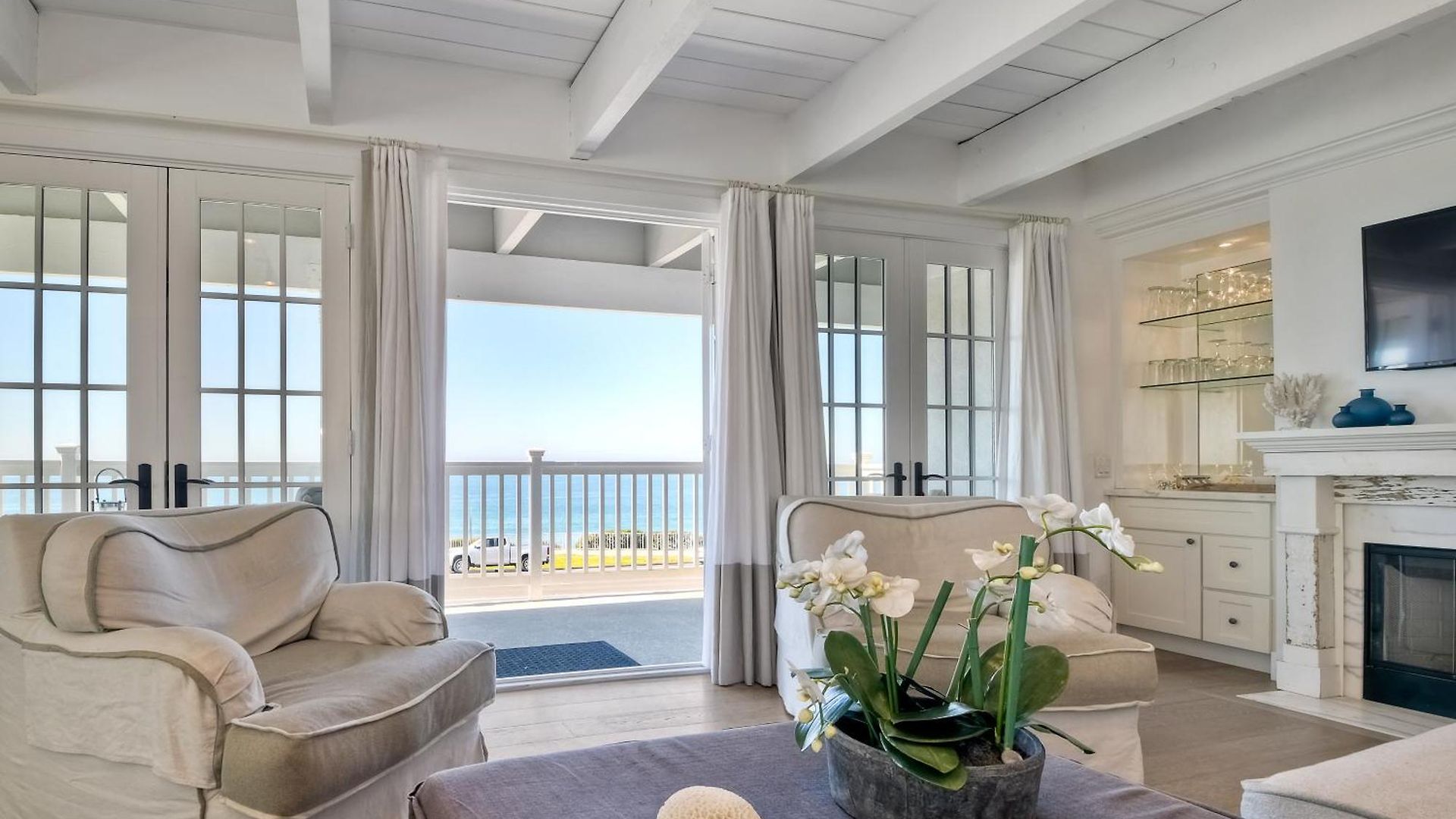 Juniper Entire - Sleeps 18 - Oceanfront Carlsbad