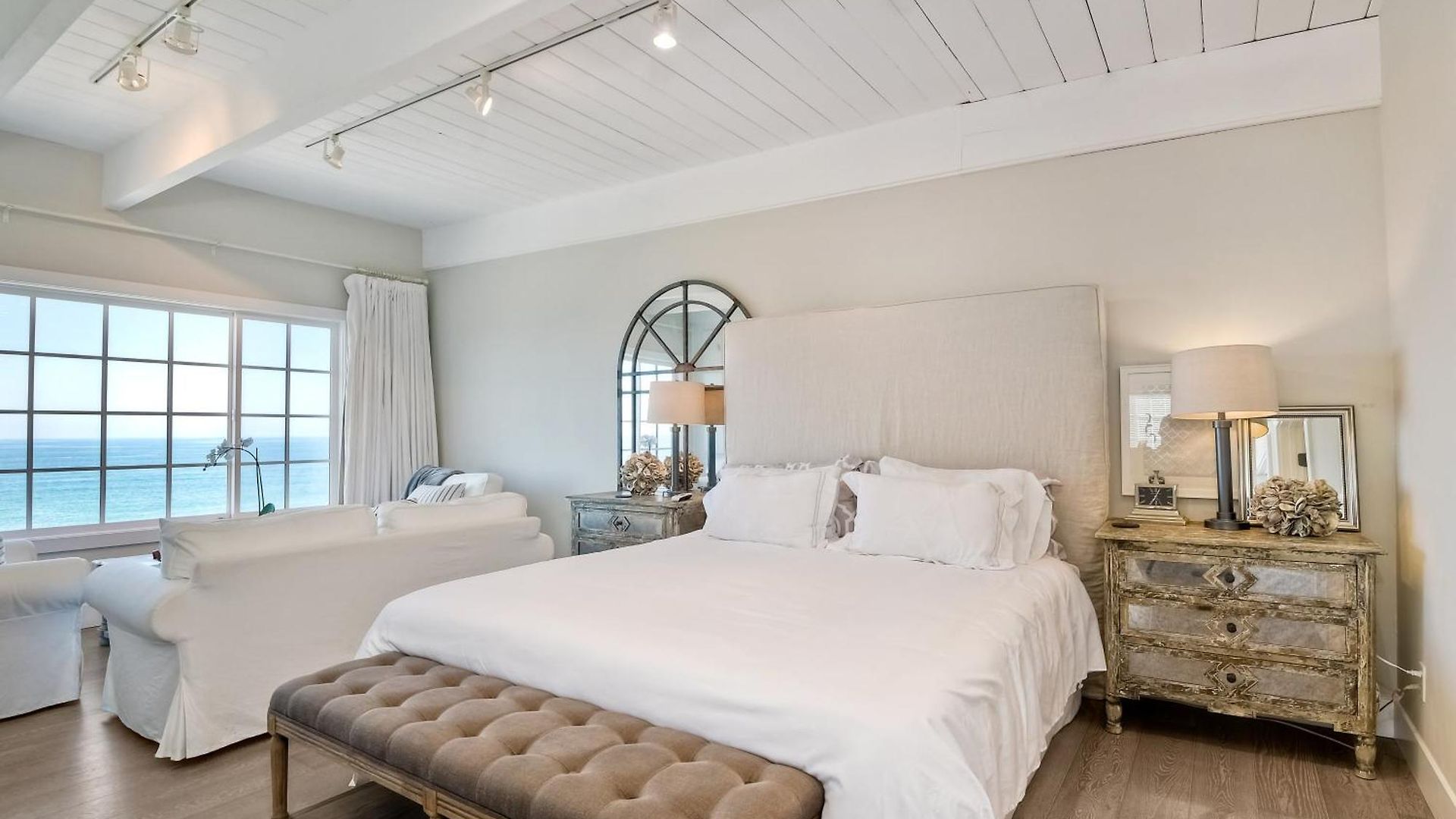 Juniper Entire - Sleeps 18 - Oceanfront * Carlsbad