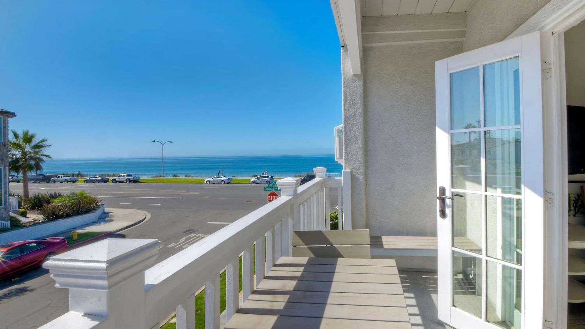 Juniper Entire - Sleeps 18 - Oceanfront *