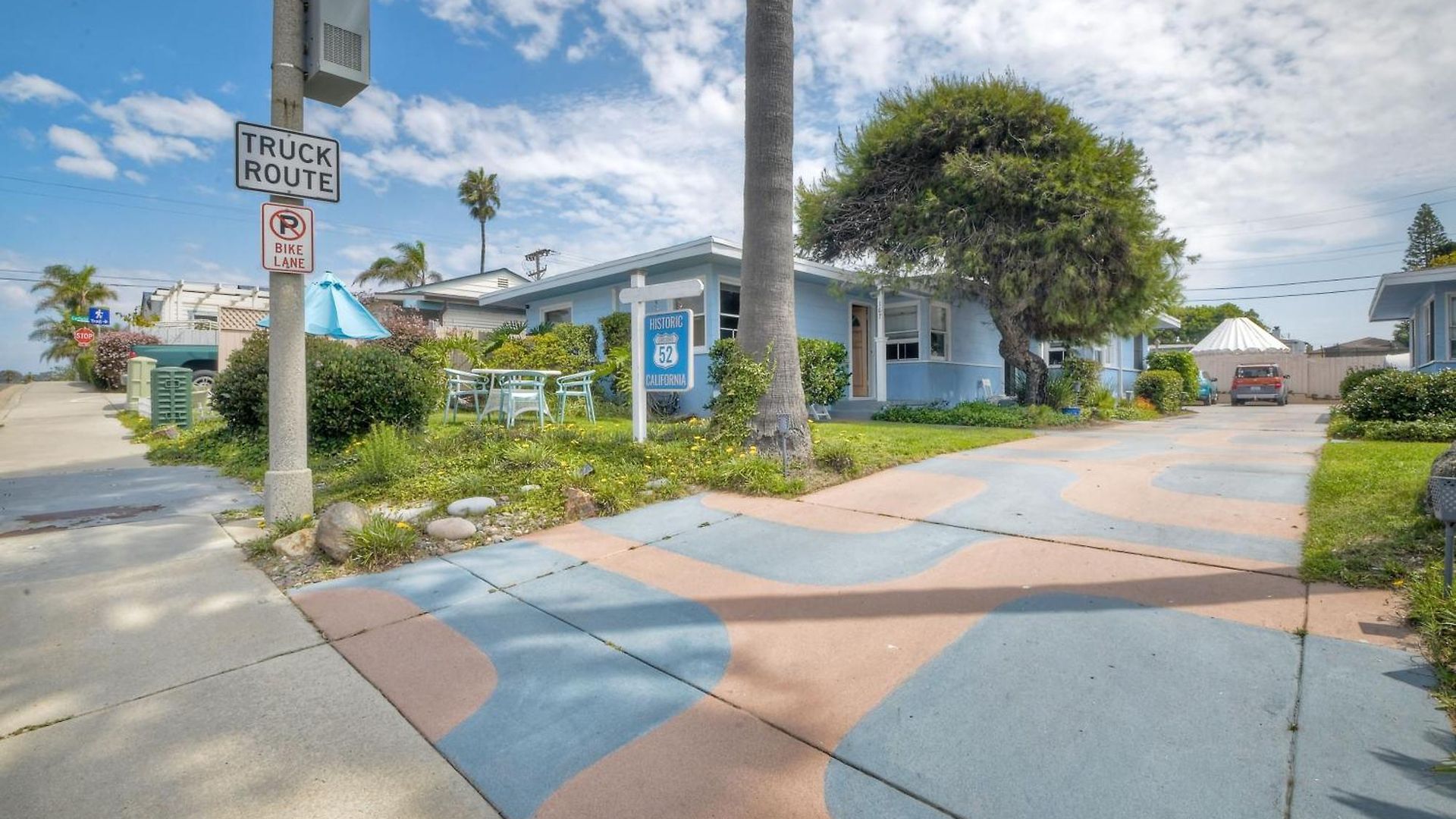 Walk To - Ev Charger - Outdoor Dining - 2br *