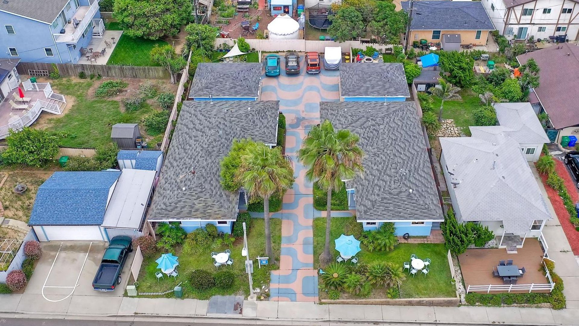 Walk To - Ev Charger - Outdoor Dining - 2br Holiday home