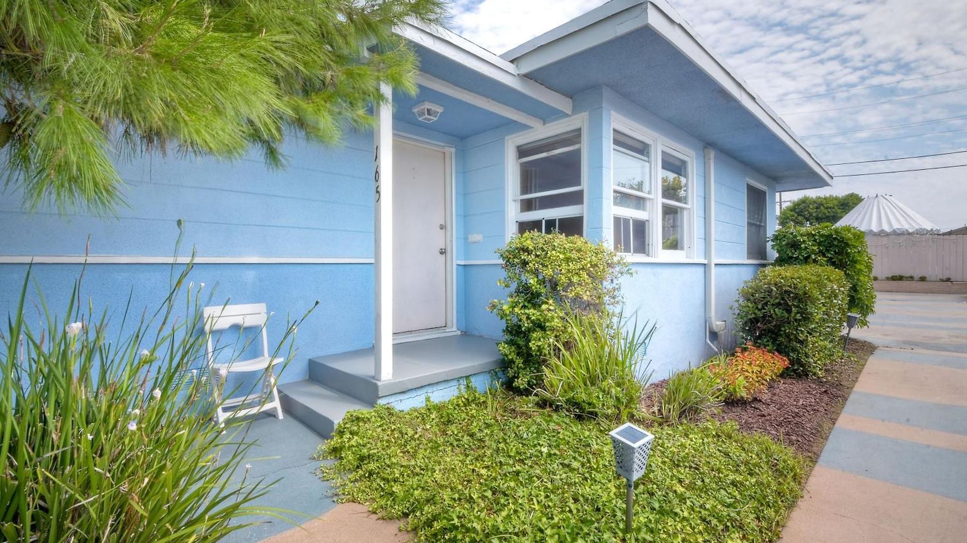 Walk To - Ev Charger - Outdoor Dining - 2br