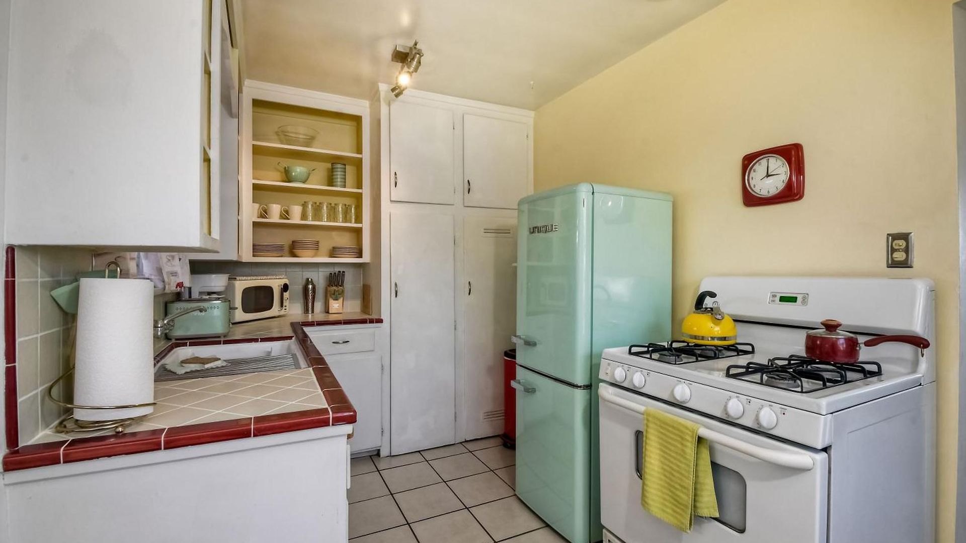Walk 2 Beach, Ev Charger, Outdoor Dining, 2 Units Holiday home Carlsbad