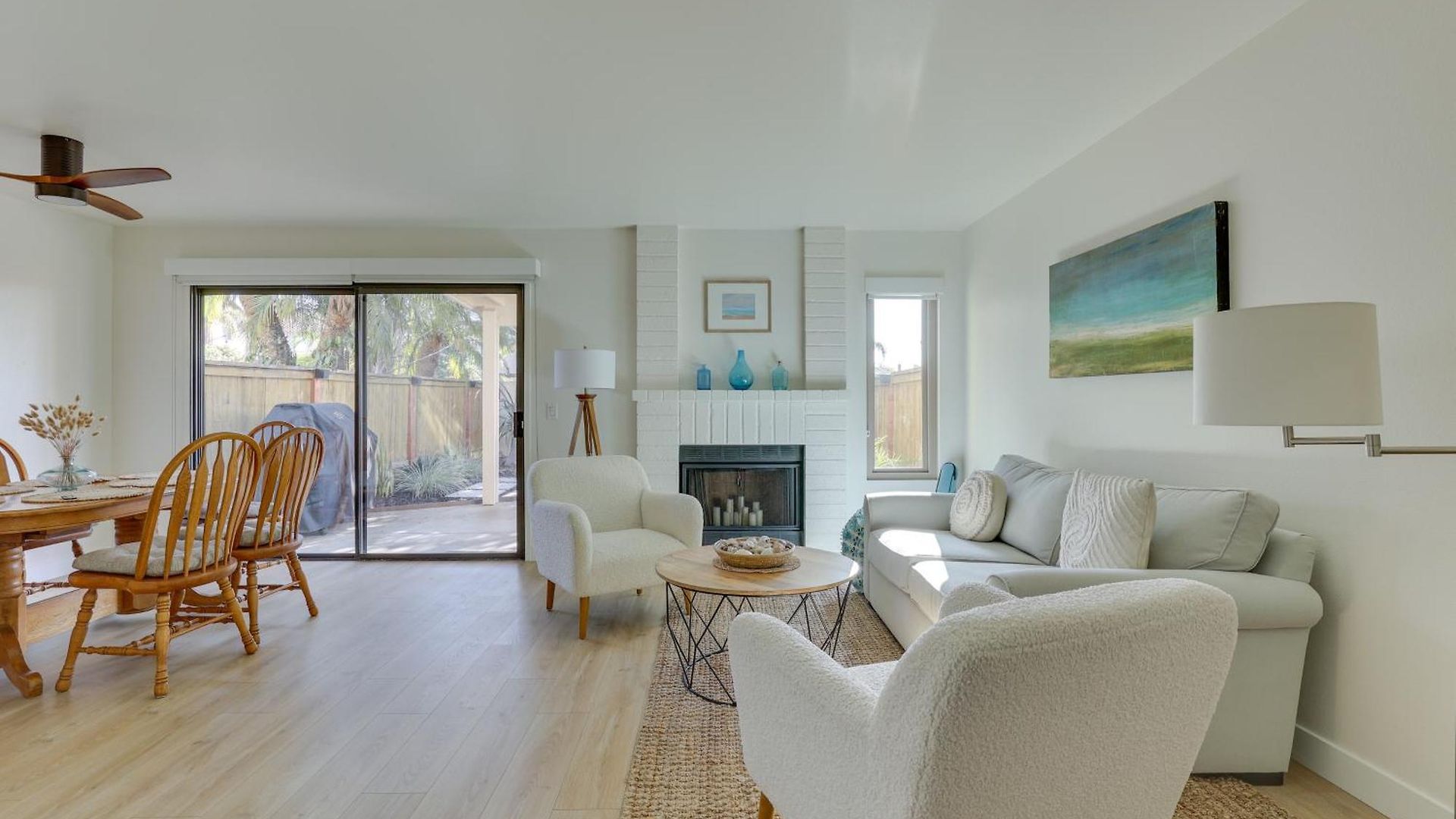 Holiday home Extended Near Beach! W/ Pool
