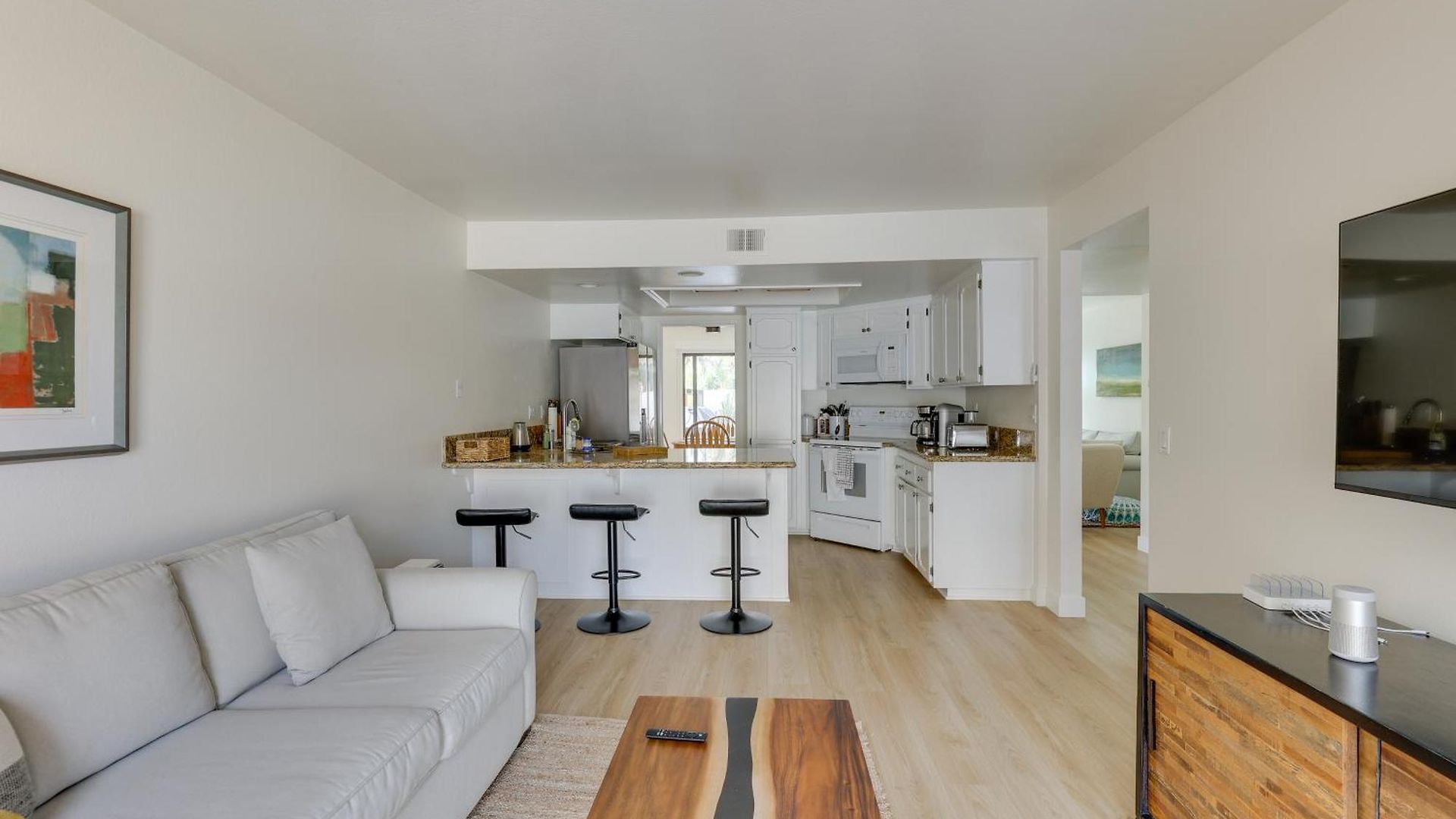 Holiday home Extended Near Beach! W/ Pool Carlsbad