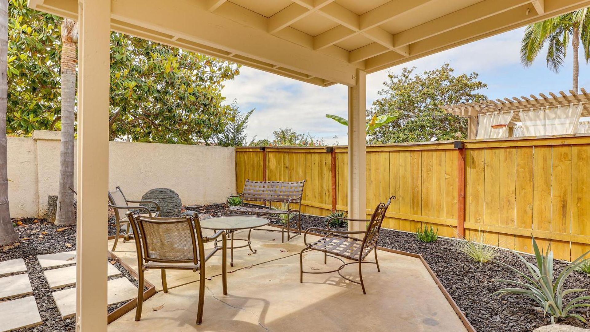 Extended Near Beach! W/ Pool Carlsbad