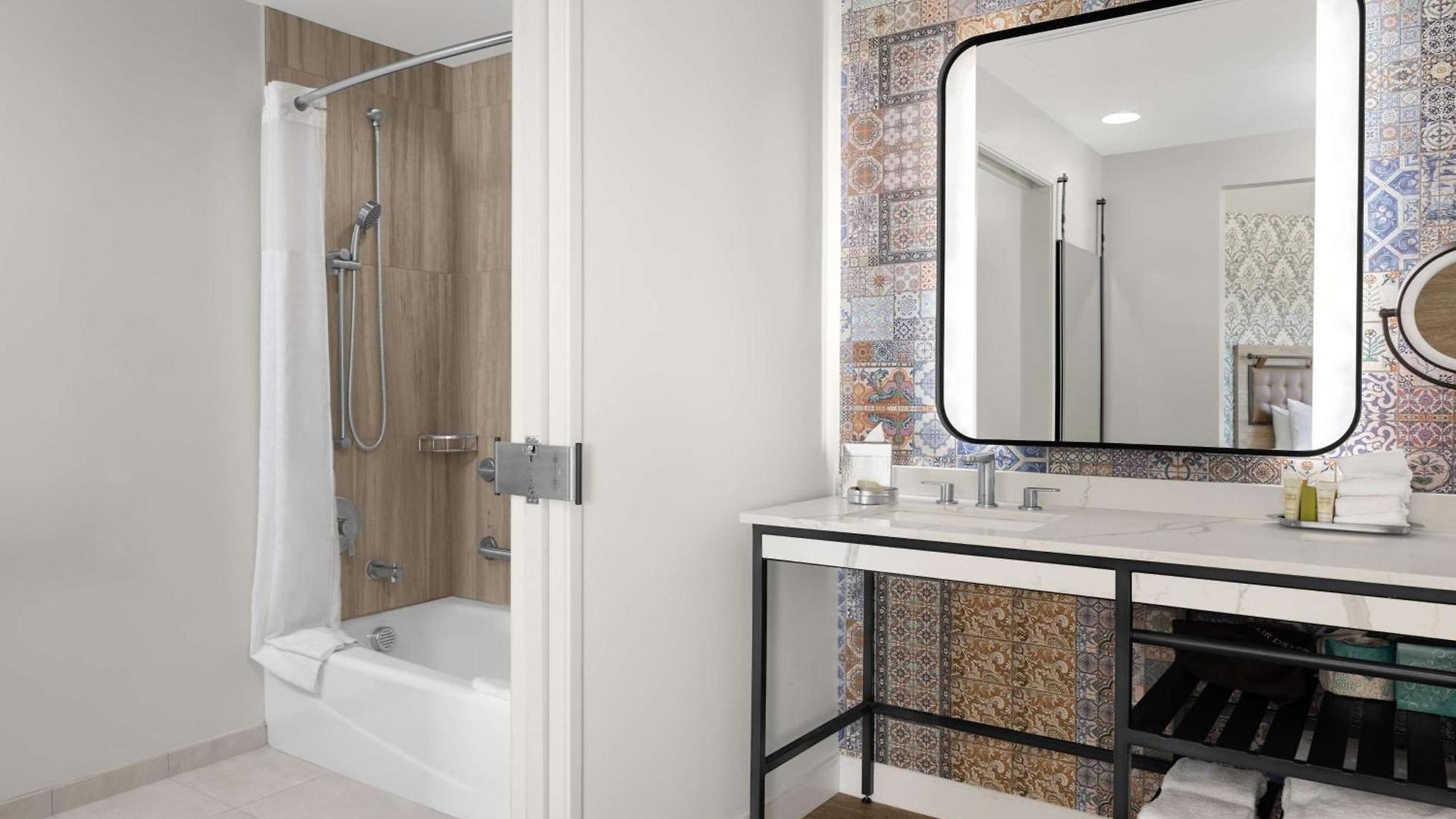 Hotel The Cassara Carlsbad, Tapestry Collection By Hilton 4*