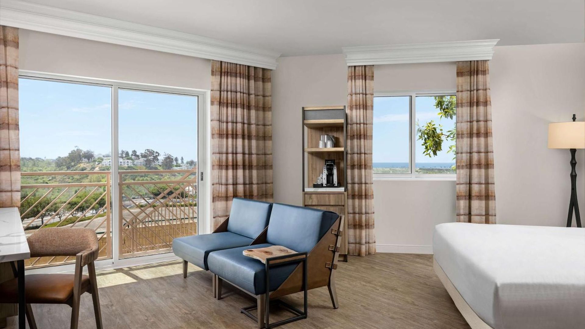 Hotel The Cassara Carlsbad, Tapestry Collection By Hilton