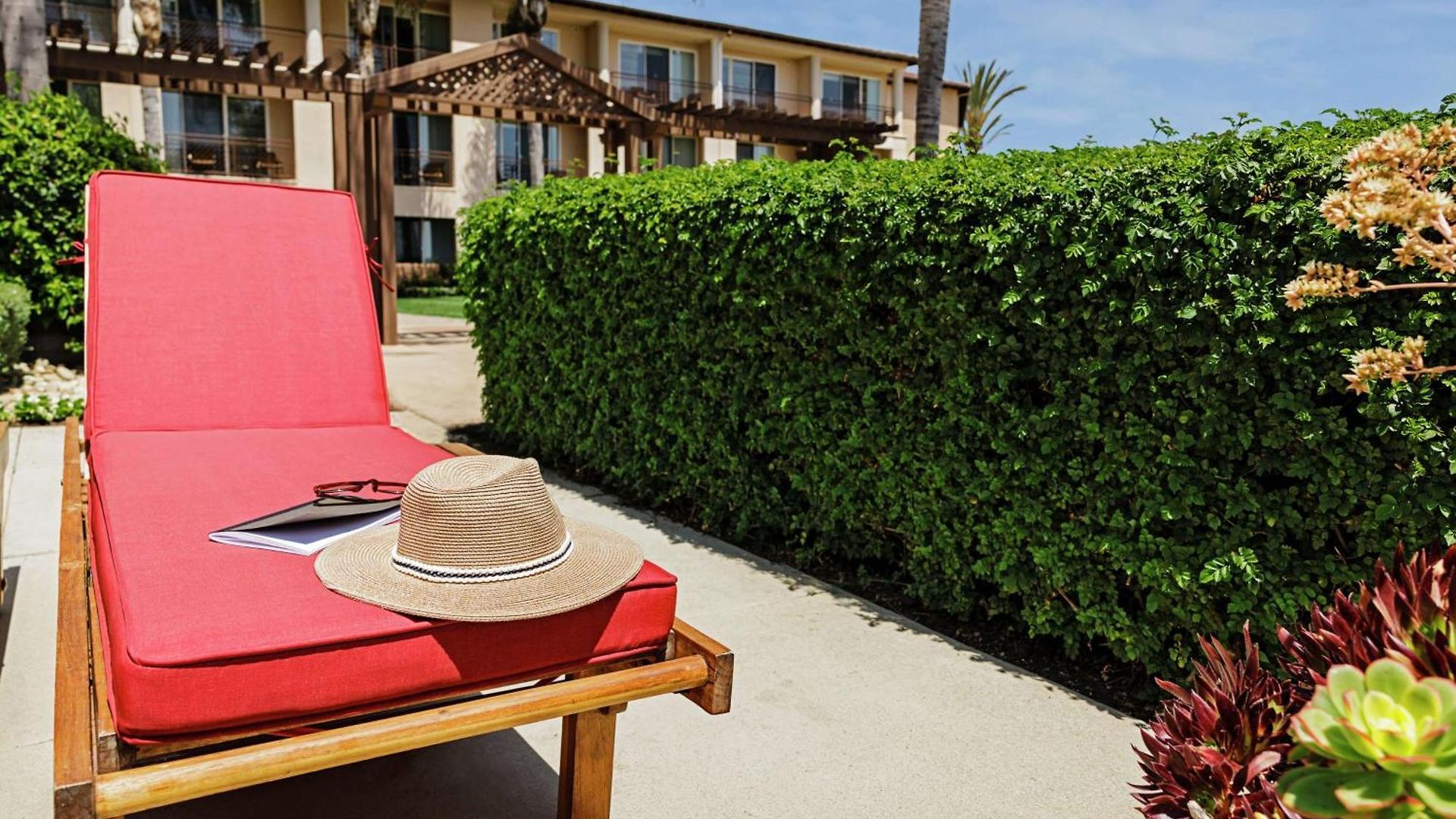 Hotel The Cassara Carlsbad, Tapestry Collection By Hilton