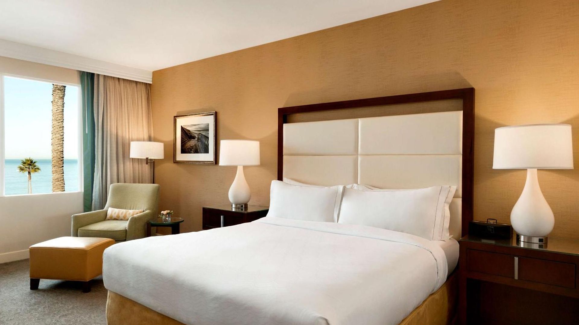 Cape Rey Beach, A Hilton & 4*
