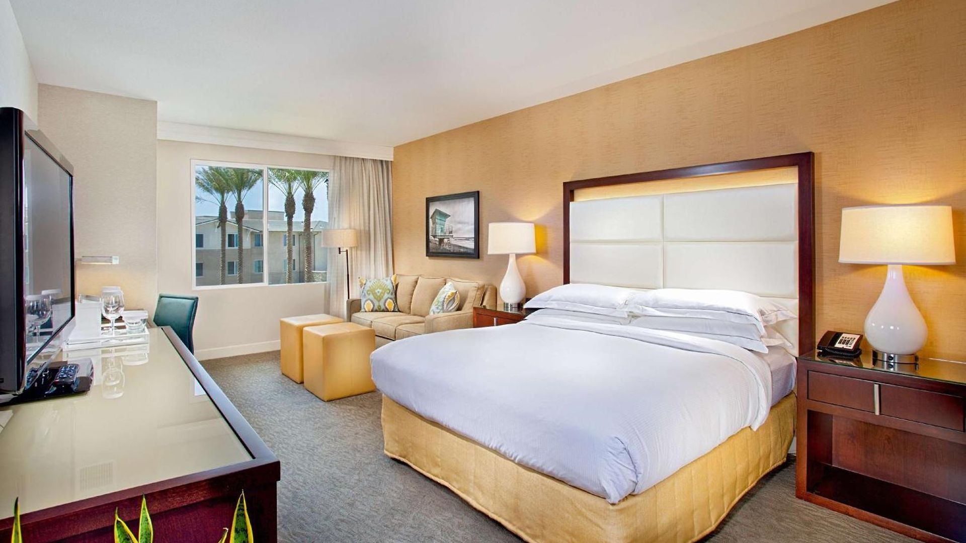 Resort Cape Rey Beach, A Hilton &