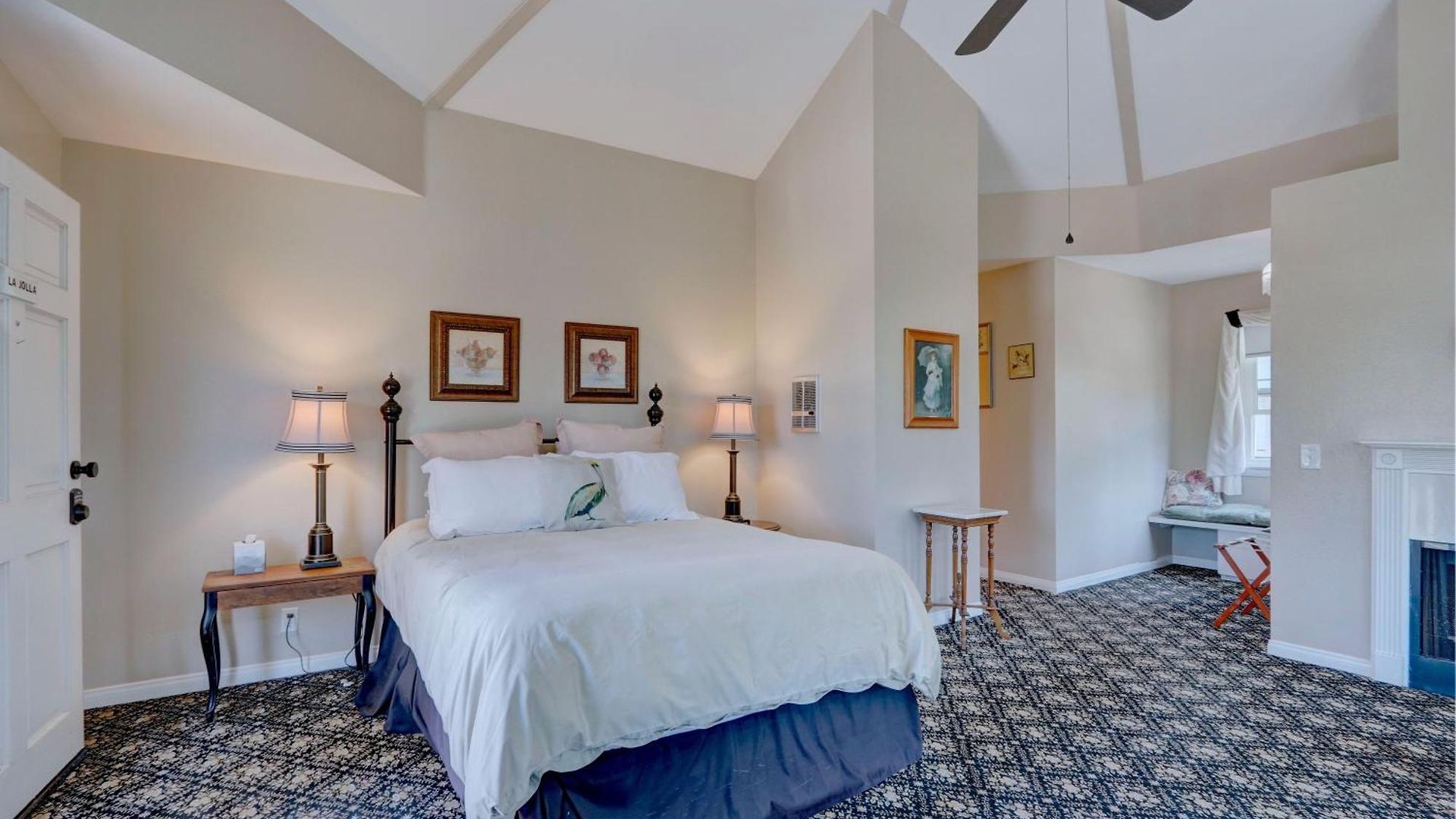 Pelican Cove Hotel