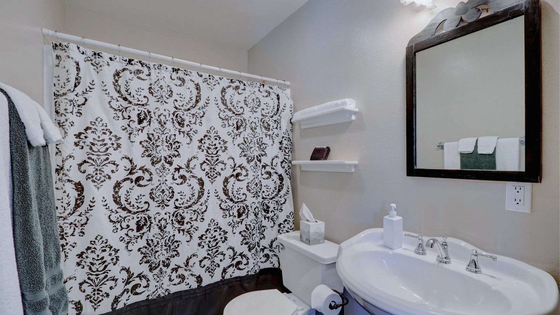 Pelican Cove Hotel 4*