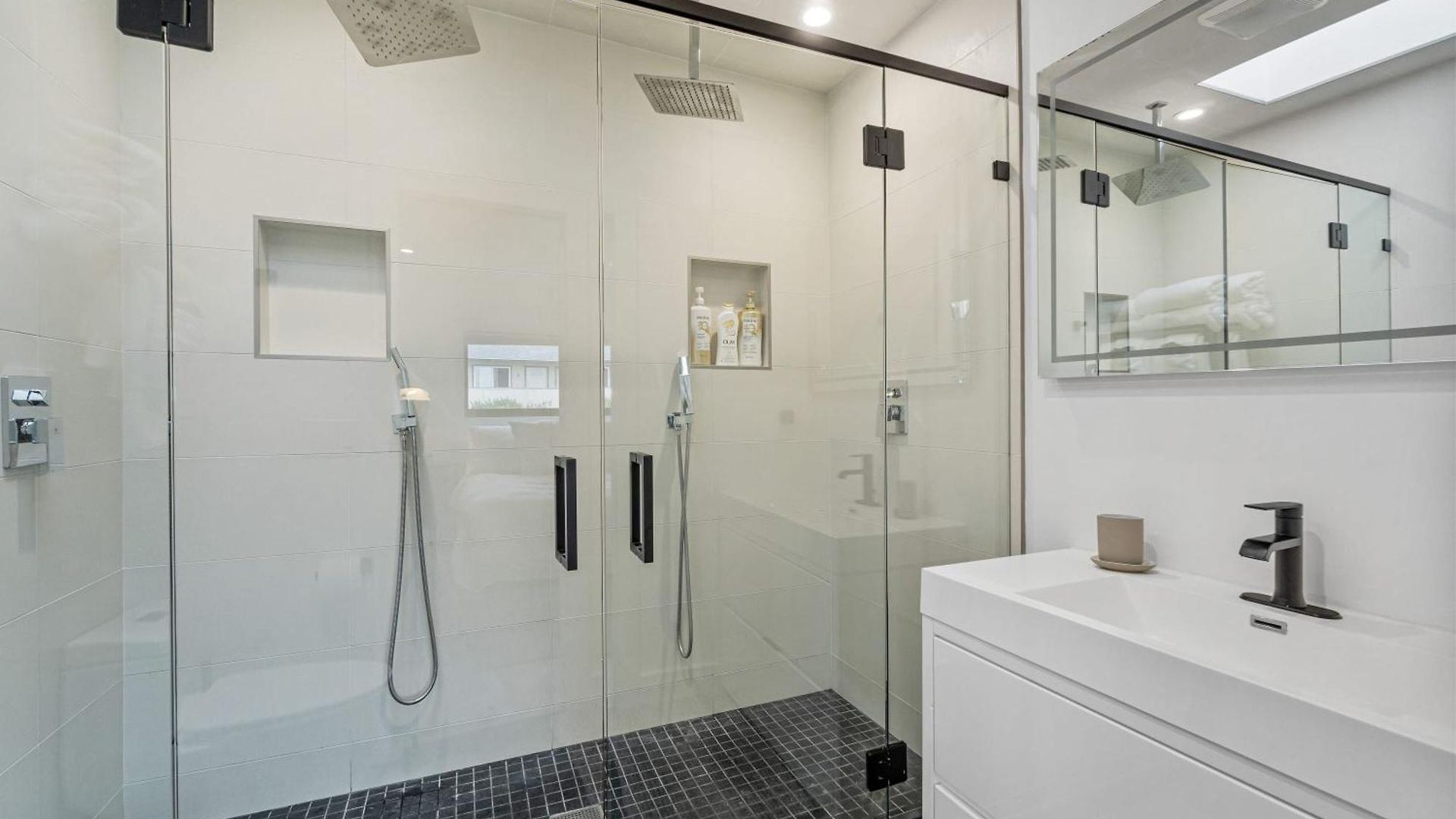 Private Beachside With Hottub Holiday home Carlsbad
