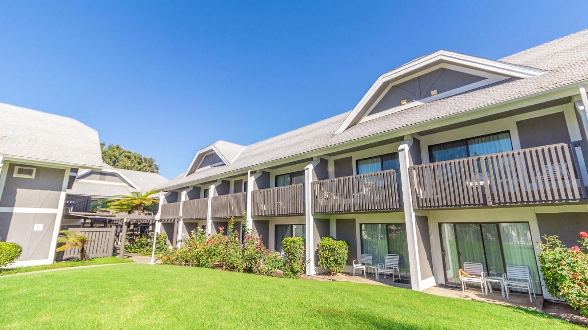 Resort By The Sea 3*