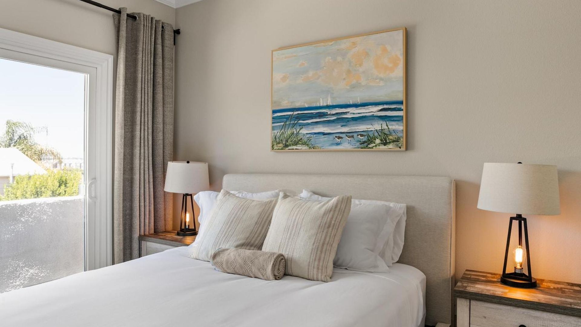 Carlsbad Village Escape Near Beach * Carlsbad