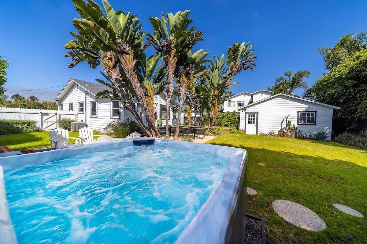 Coastal Palm Haven - With Hot Tub * Carlsbad