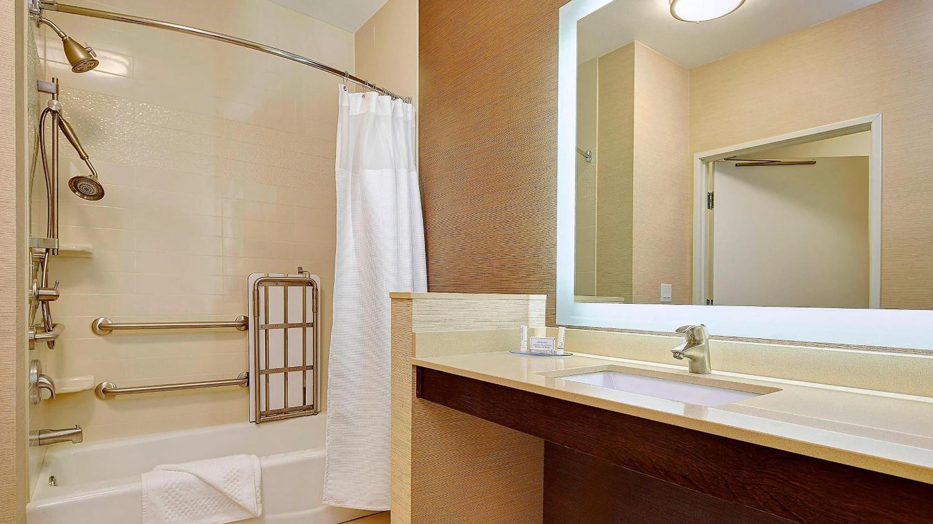 Fairfield & By Marriott San Diego 3* Carlsbad