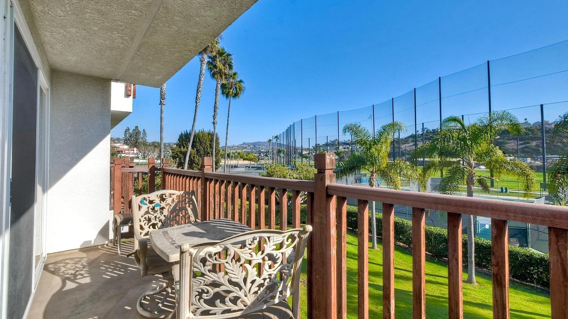 La Costa Pool Bbq Gated Parking Carlsbad