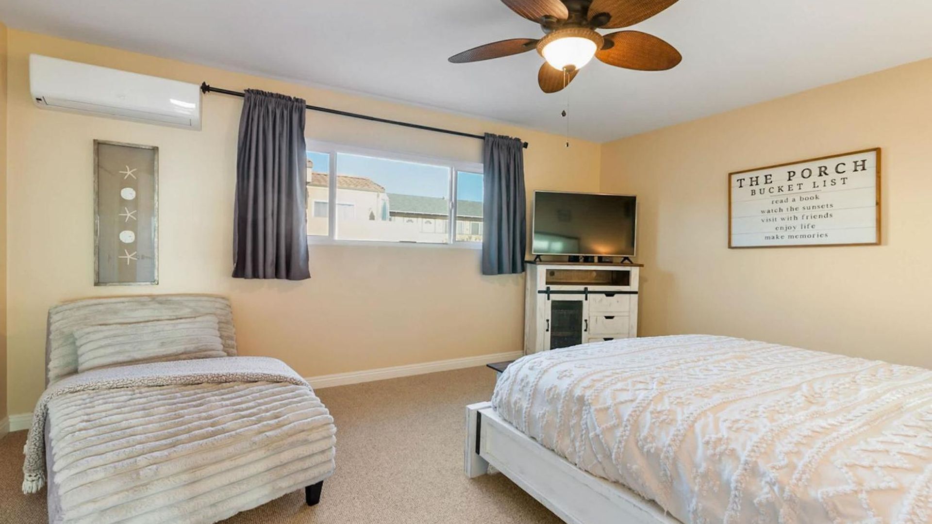 Beachfront In - Remodeled *