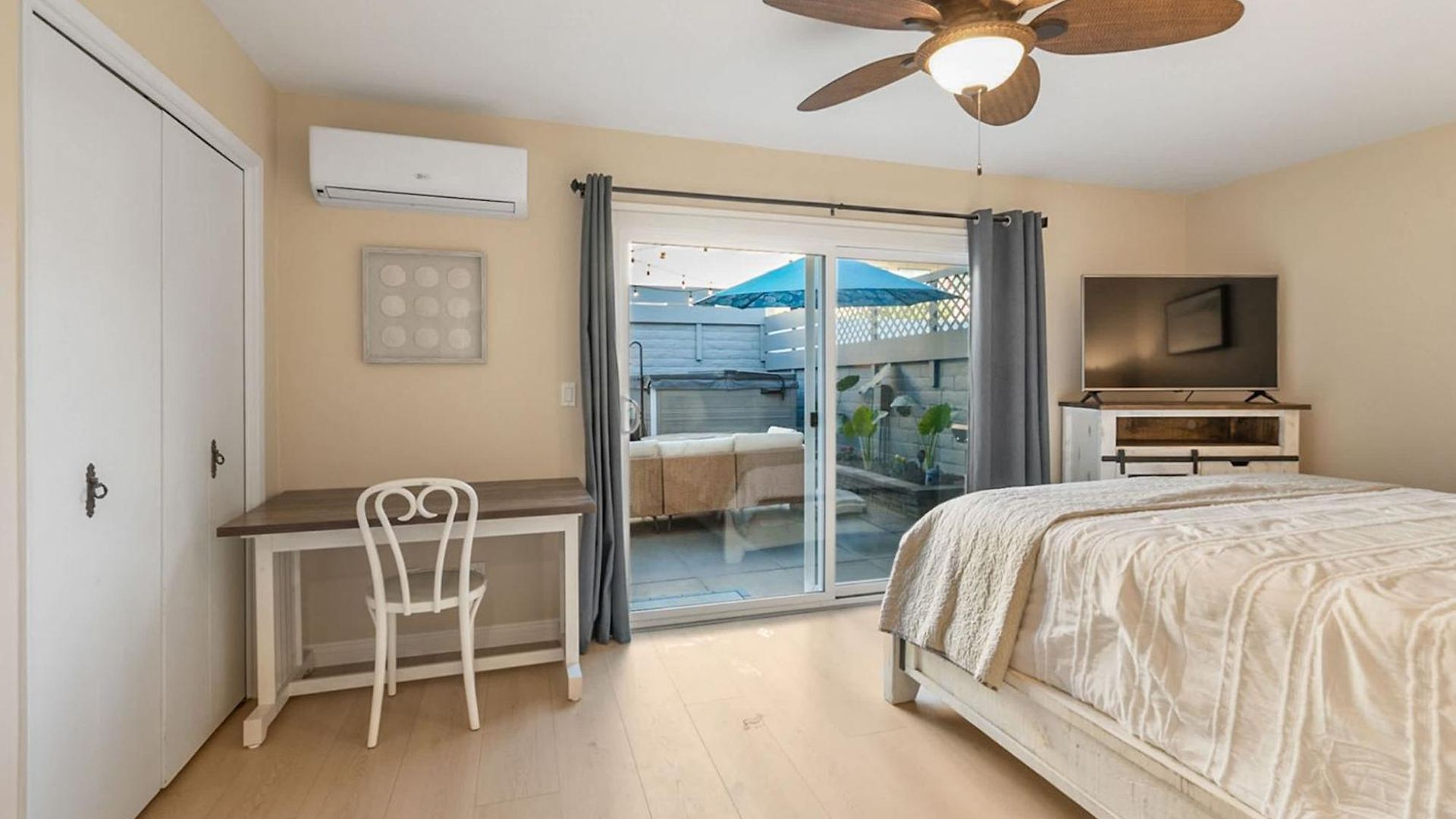Beachfront In - Remodeled