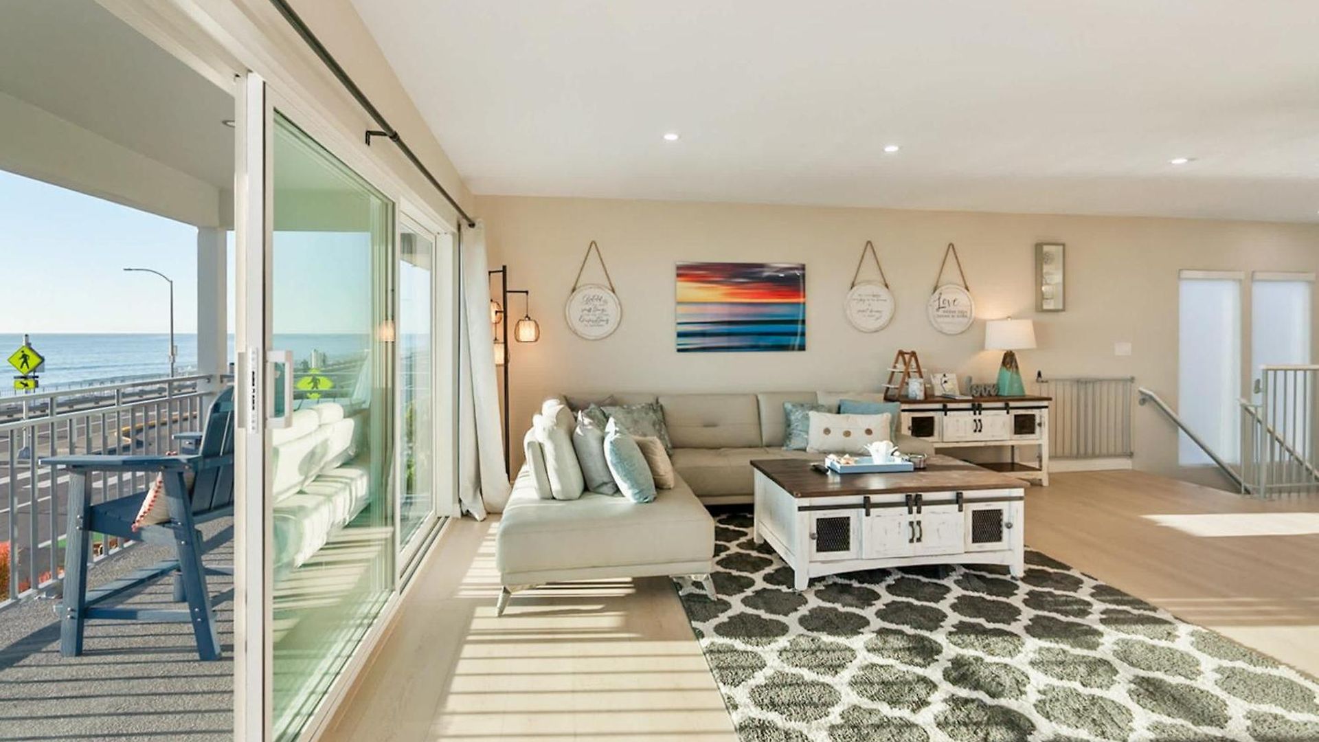 Beachfront In - Remodeled *
