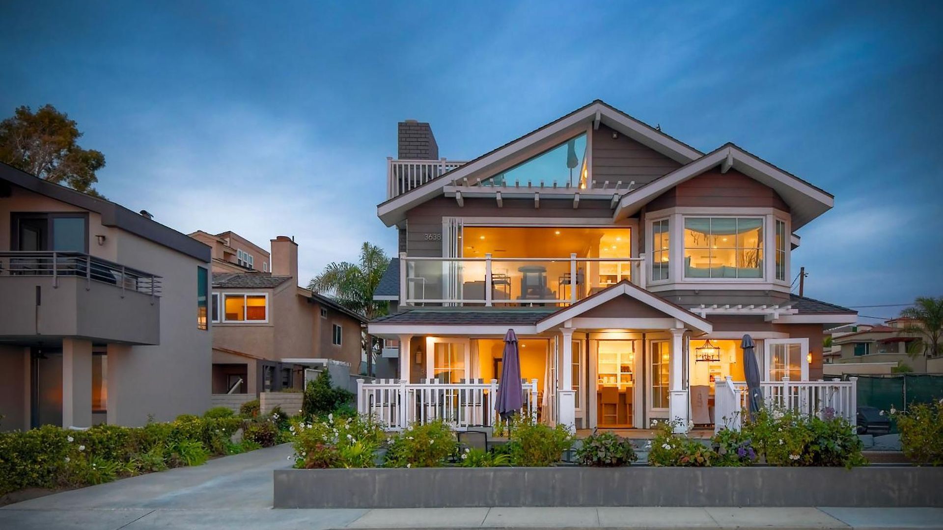 Holiday home 3636 Blvd - Upper