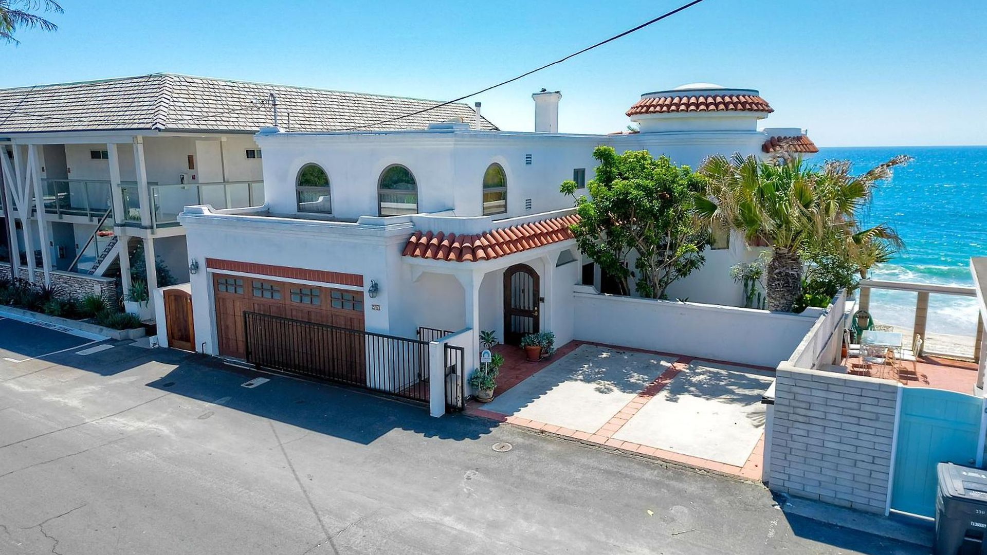 2751 Ocean Street