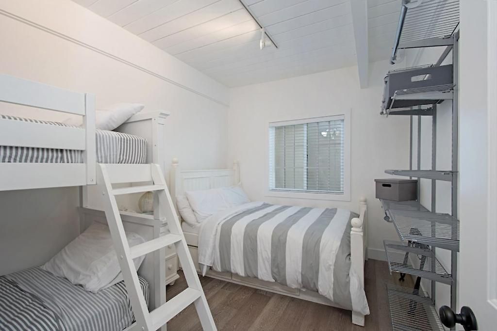 3690 Boulevard - Unit B Carlsbad