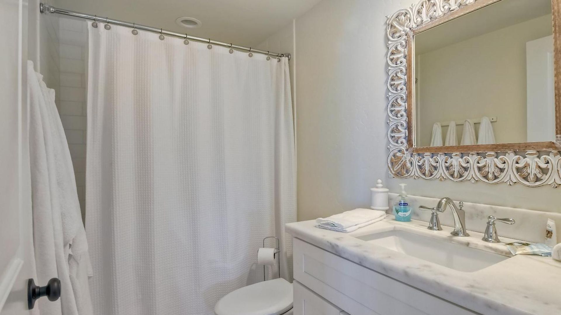 3690 Boulevard - Unit C Holiday home *