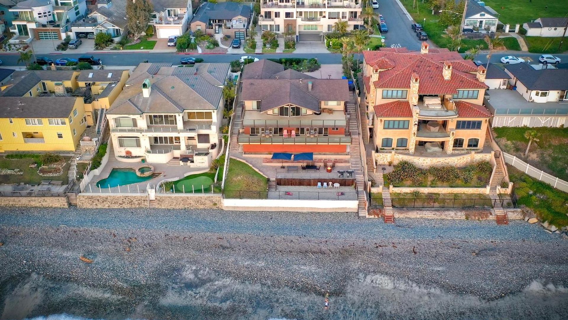 Oceanfront Getaway - Ocean Views - Fire Pit - Bbq - Access