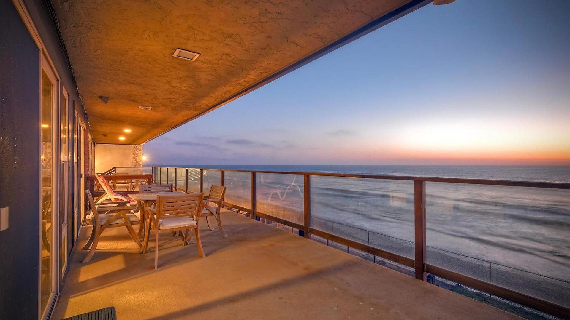 Holiday home Oceanfront Getaway - Ocean Views - Fire Pit - Bbq - Access *