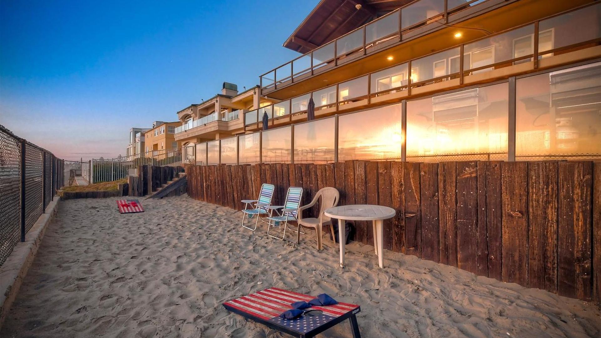 Apartment Oceanfront Getaway Ocean Views Fire Pit Bbq Access
