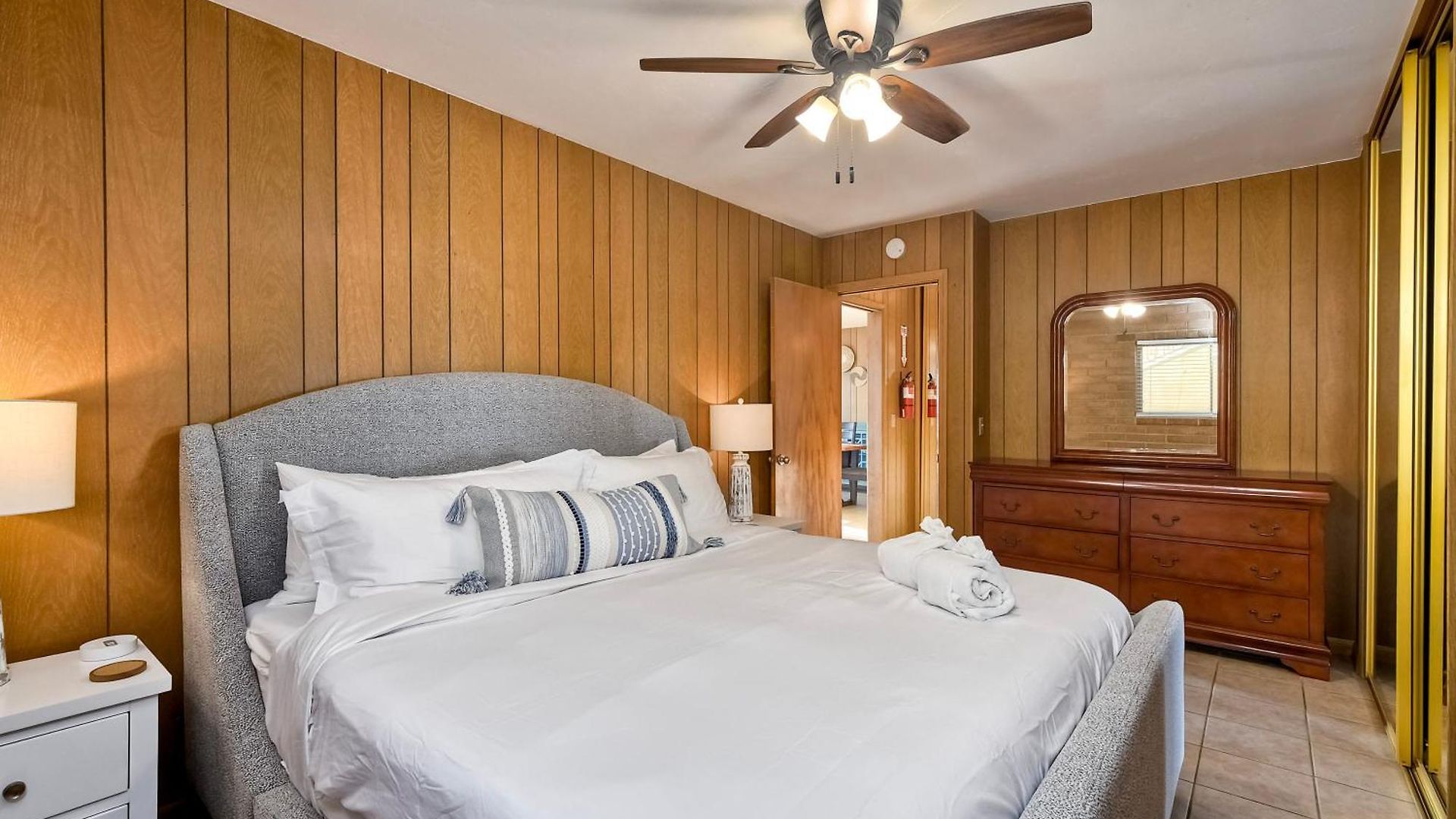 Oceanfront Getaway Ocean Views Fire Pit Bbq Access Apartment