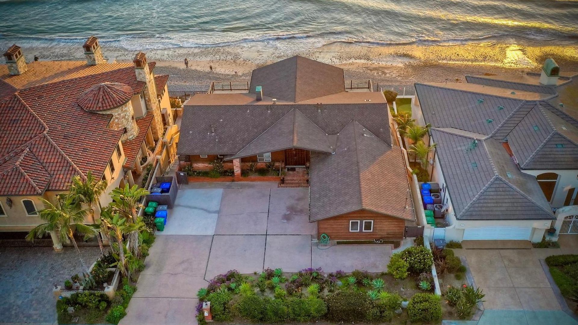 Oceanfront Getaway Ocean Views Fire Pit Bbq Access Apartment *